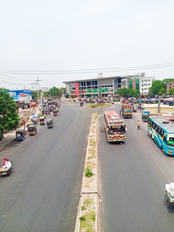 ঘোনাপাড়া মোড়, গোপালগঞ্জ সদর, বাংলাদেশ।