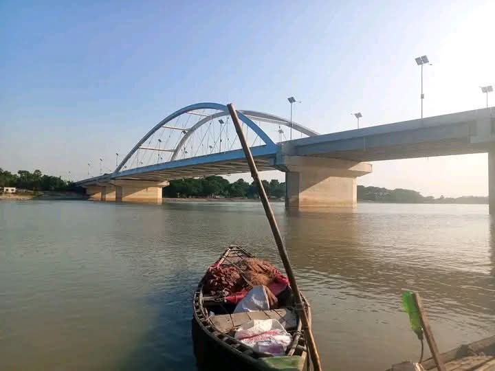 মধুমতী নদী কালনা, কাশীয়ানি, গোপালগঞ্জ, বাংলাদেশ।