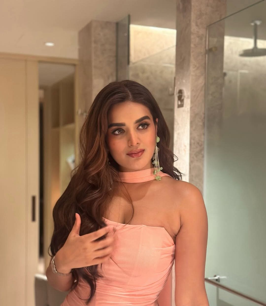 Nidhhi Agerwal