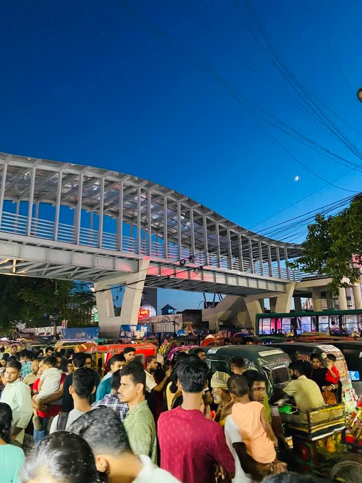 নিউ মার্কেট ঢাকা, বাংলাদেশ।🇧🇩