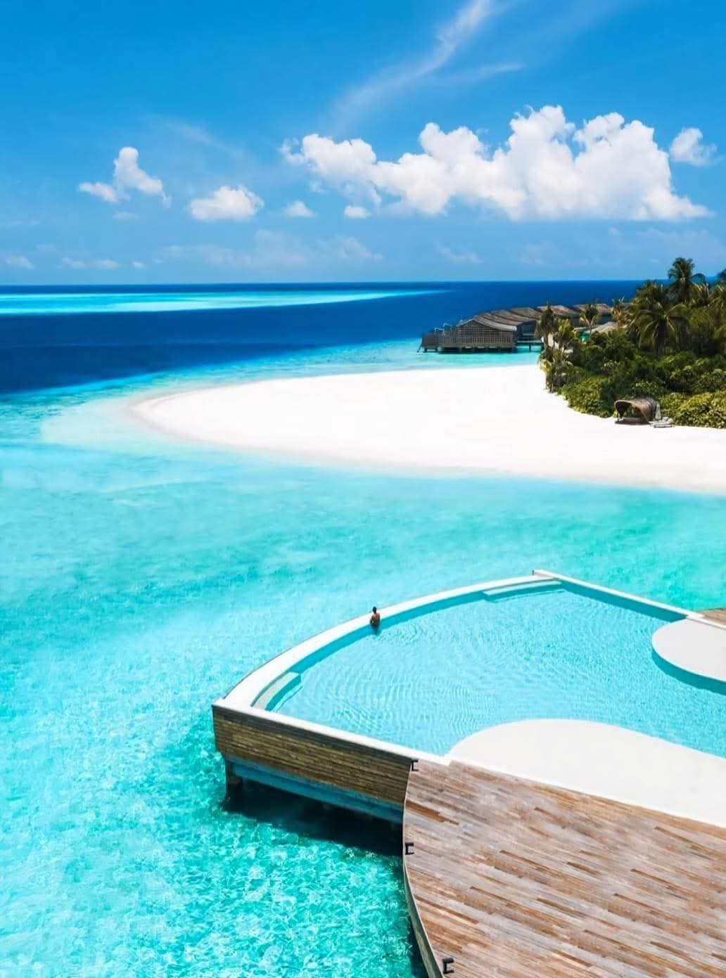 Perfect blues in Maldives 🩵