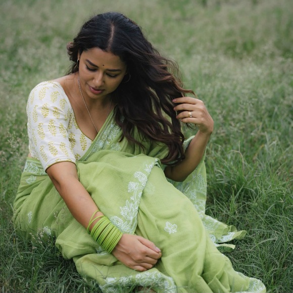 Sohini Sarkar - Indian Saree Beauty