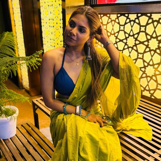 Arpita Saha - Indian Saree Beauty