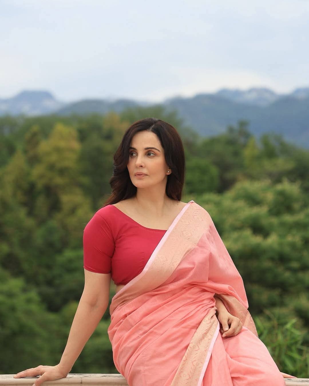 Rukhsar Rehman - Indian Saree Beauty