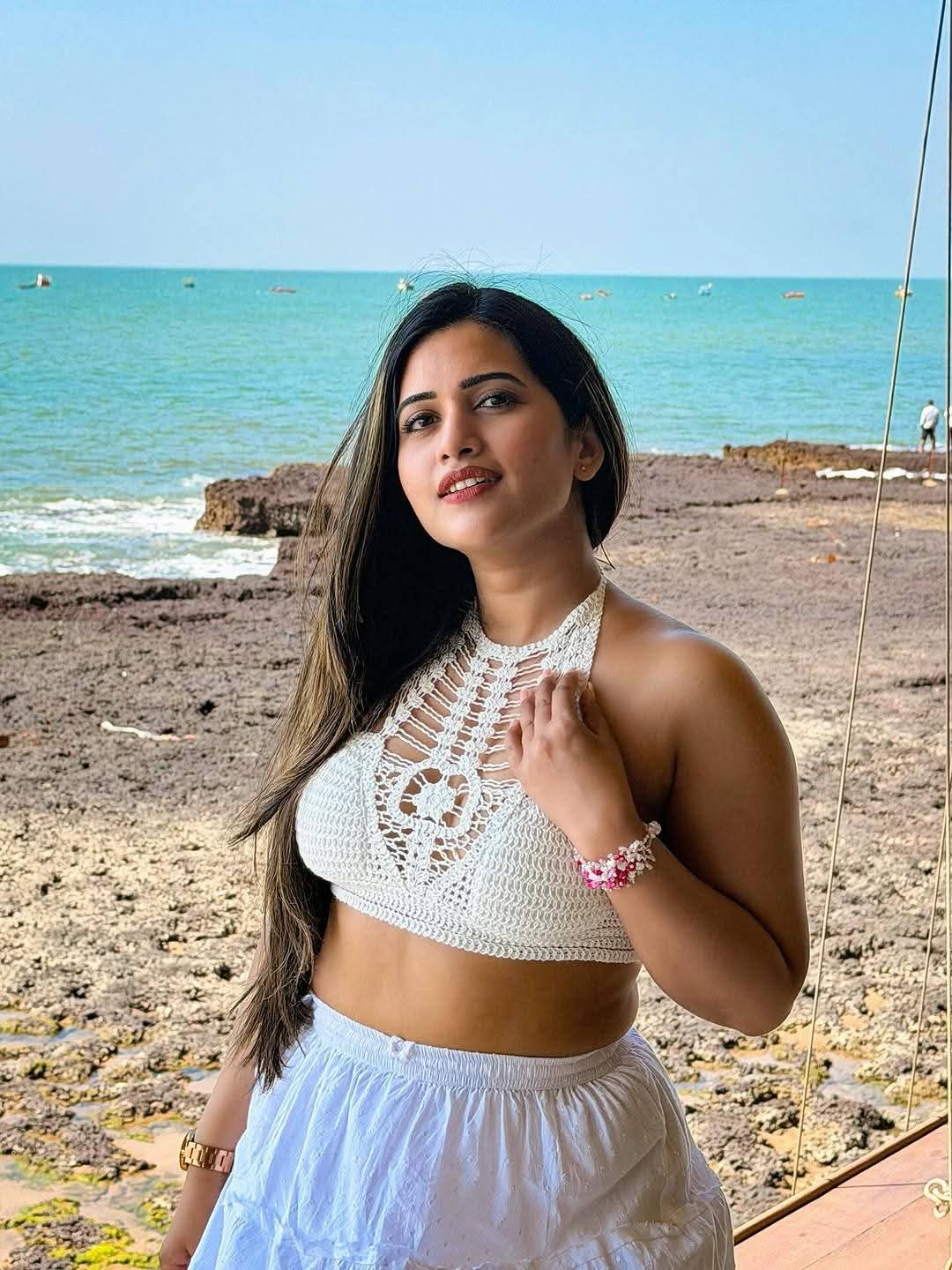 Sravanthi Chokarapu - Telugu Beautiful Actor - Telugu Beautiful Girl - Telugu Beautiful Model