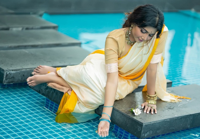 Samia Othoi - Bangladeshi Beautiful Actor - Saree Beauty - Bangladeshi Beautiful Model
