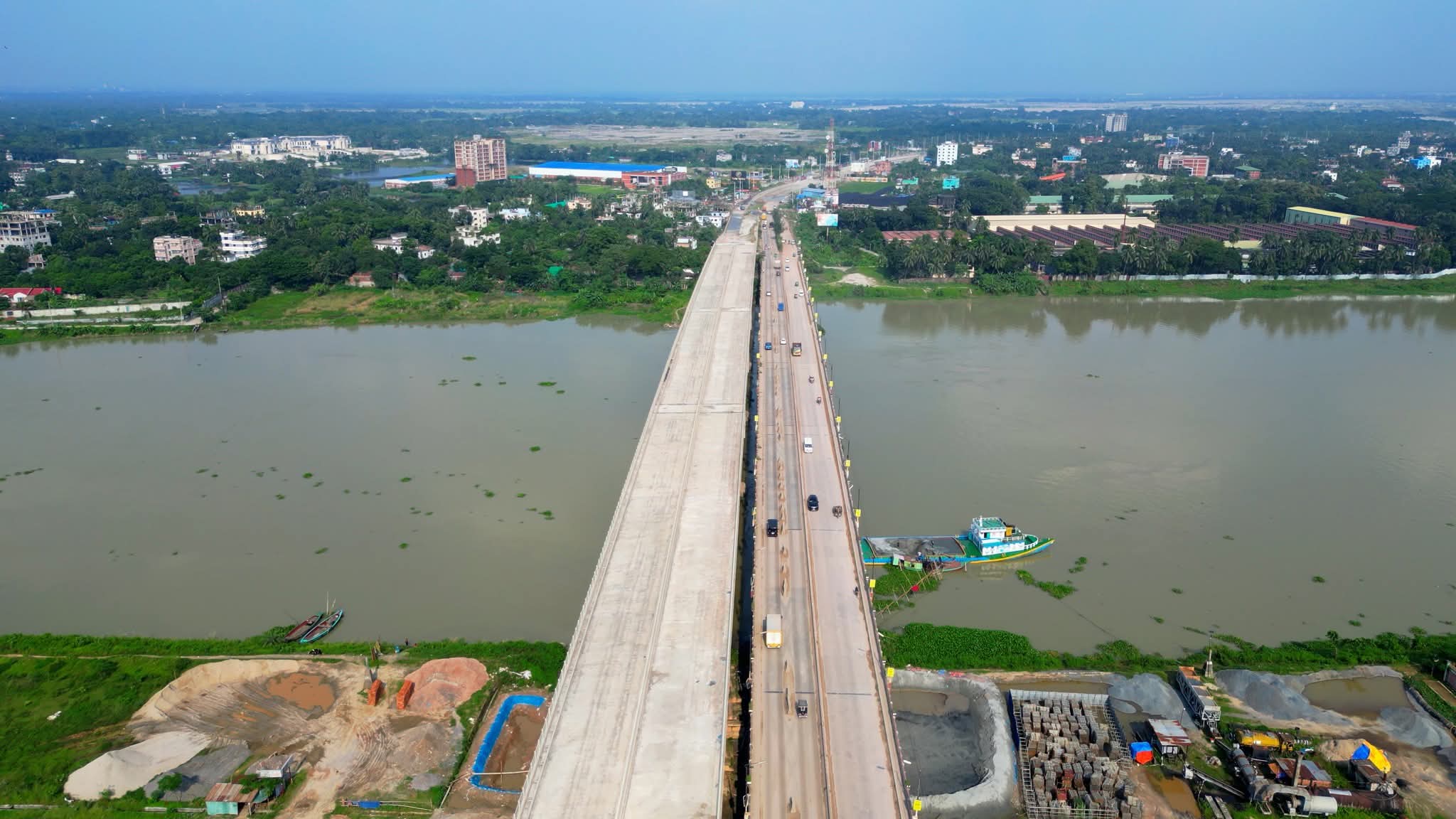 শীতলক্ষ্যা নদীর উপর নতুন সেতু কাঞ্চন সেতু।