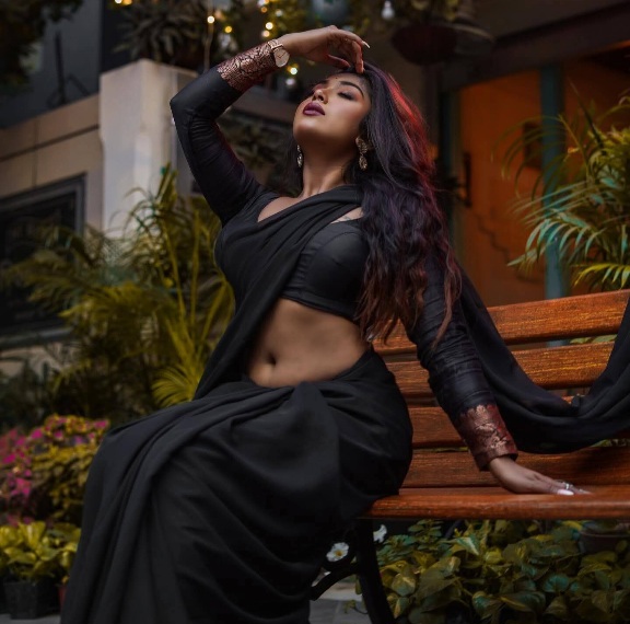 Koli Sarkar - Kolkata Saree Beauty - Black Saree Beauty - Black Blouse Beauty - Kolkata Navel Beauty - Kolkata Hot Girl - Kolkata Saree Model - Black Blouse Lover - Kolkata Saree River - Kolkata Saree Lover - Black Saree Beauty