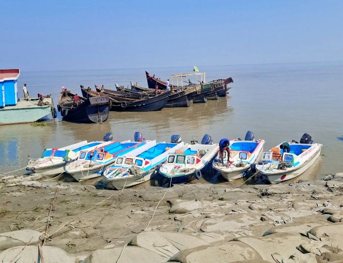 নলচিরা ঘাট, হাতিয়া, বাংলাদেশ।