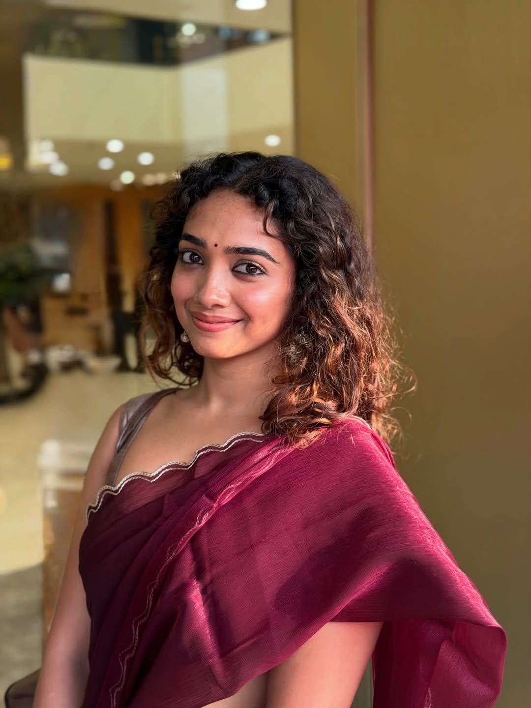 Saanve Megghana - Indian Actor Saree Beauty - Indian Hot Saree Model - Indian Saree Blouse Style - Indian Blouse Design - Indian Girl Photo - Indian Saree Shoot - Indian Saree Blouse Fashion - Indian Saree Beauty - Indian Saree Blouse Style - Indian Saree Photoshoot