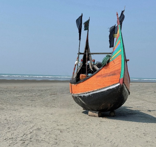 কক্সবাজারের সাম্পান একটা ঐতিহ্যের নাম।❤️