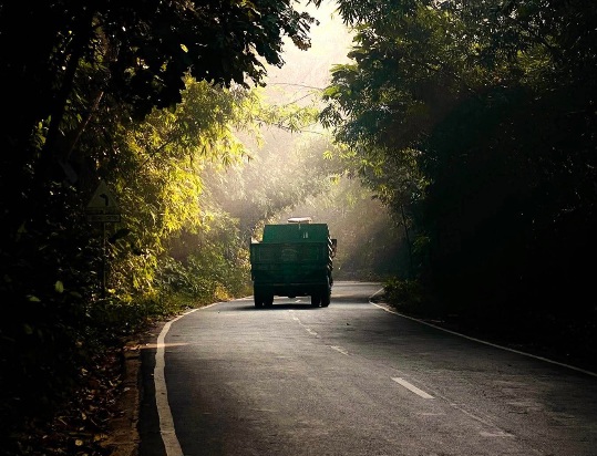 ভোর সকালে শ্রীমঙ্গল থেকে লাউয়াছড়ার পথে! 🥰
