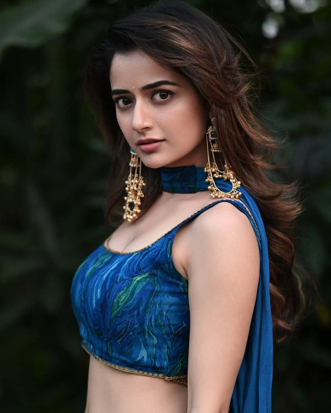Ashika Ranganath - Indian Saree Blouse Model - Indian Blouse Fashion - Indian Blouse Lover - Indian Bra Style - Indian Beautiful Leady Photo - Indian Saree Shoot - Indian Saree Beauty - Indian Saree Blouse Fashion - Indian Saree Photoshoot