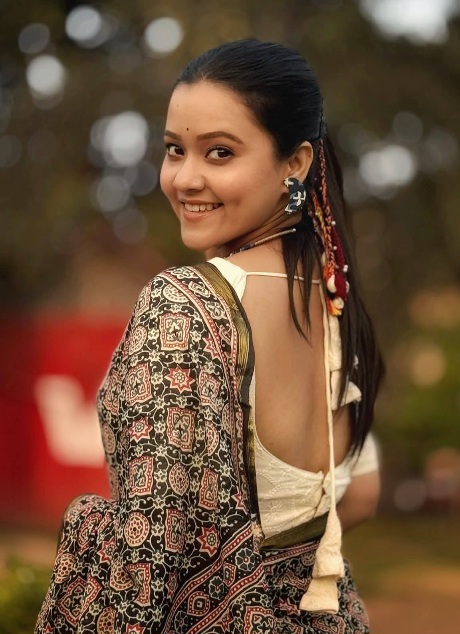 Arpita Roy - Indian Saree Blouse Model - Indian Backless Blouse Design - Indian Saree Shoot - Indian Saree Beauty - Indian Blouse Beauty - Indian Backless Blouse Fashion - Indian Hot Woman Photo - White Blouse Lover - Indian Blouse Style - Indian Saree Photoshoot