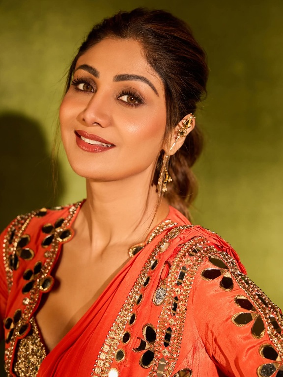 Shilpa Shetty - Bollywood Saree Beauty - Bollywood Hot Saree Model - Bollywood Saree Blouse Lover - Bollywood Blouse Lover - Bollywood Hot Actor Photo - Bollywood Saree Shoot - Bollywood Saree Blouse Fashion - Bollywood Blouse Design - Bollywood Saree River - Bollywood Saree Sondori - Bollywood Saree Blouse Style - Bollywood Saree Photoshoot