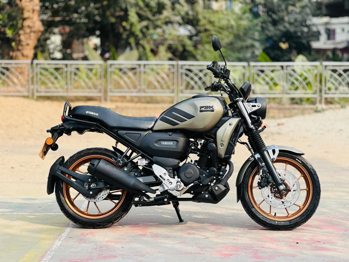 Yamaha FZX Titan Grey Review