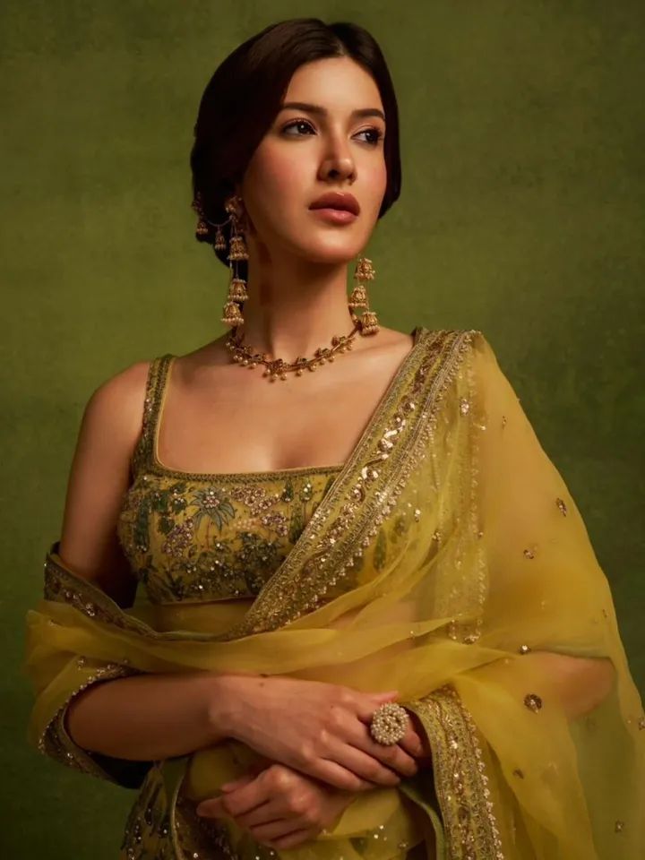 Shanaya Kapoor - Indian Saree Fashion - Indian Saree Blouse Model - Indian Blouse Design - Indian Blouse Fashion - Indian Saree Beauty - Indian Blouse Beauty - Indian Beautiful Leady Actor - Indian Blouse Fashion - Indian Blouse Style - Indian Hot Girl Photo - Indian Blouse Photoshoot - Indian Blouse Shoot