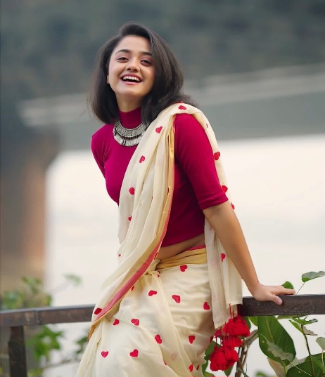 Olivia Malakar - Kolkata Saree Look - Kolkata Saree Model - Kolkata Saree Fashion - Kolkata Saree Beauty - Kolkata Red Blouse Lover - Kolkata White Saree Lover - Kolkata Saree Shoot - Kolkata Leady Actor Photo - Kolkata Saree Sondori - Bongo Saree Beauty - Kolkata Saree Photoshoot