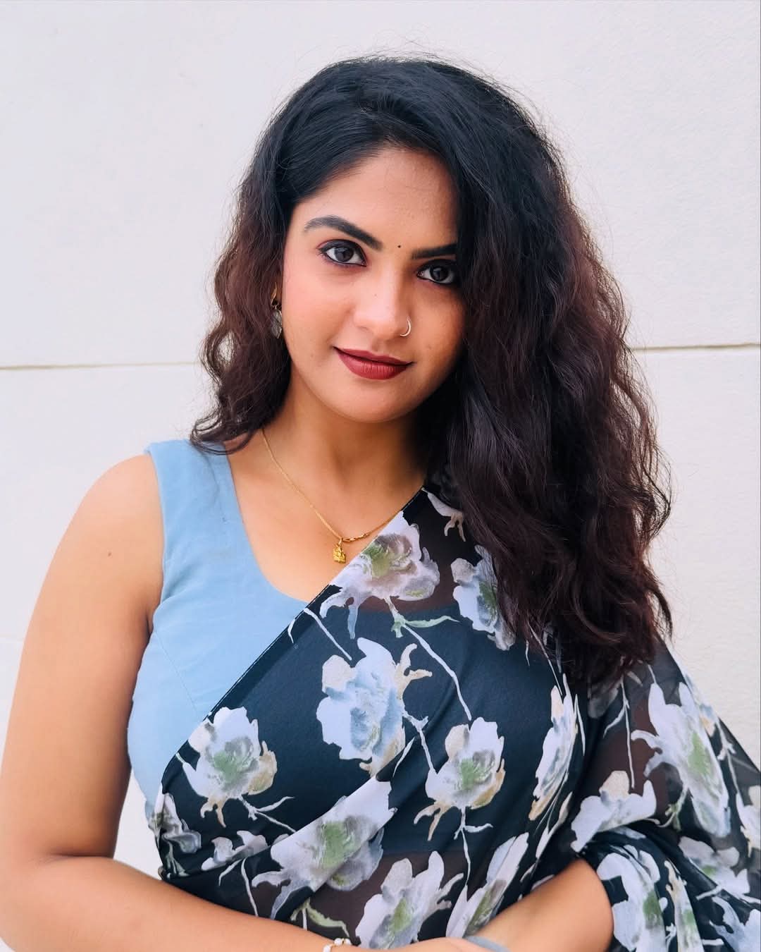 Alankrita Shah - Indian Saree Beauty - Indian Saree Model - Indian Saree Lover - Indian Blouse Lover - Indian Hot Actor Photo - Indian Saree Shoot - Indian Saree Blouse Fashion - Indian Blouse Design - Indian Saree River - Indian Saree Sondori - Indian Saree Blouse Style - Indian Saree Blouse Photoshoot