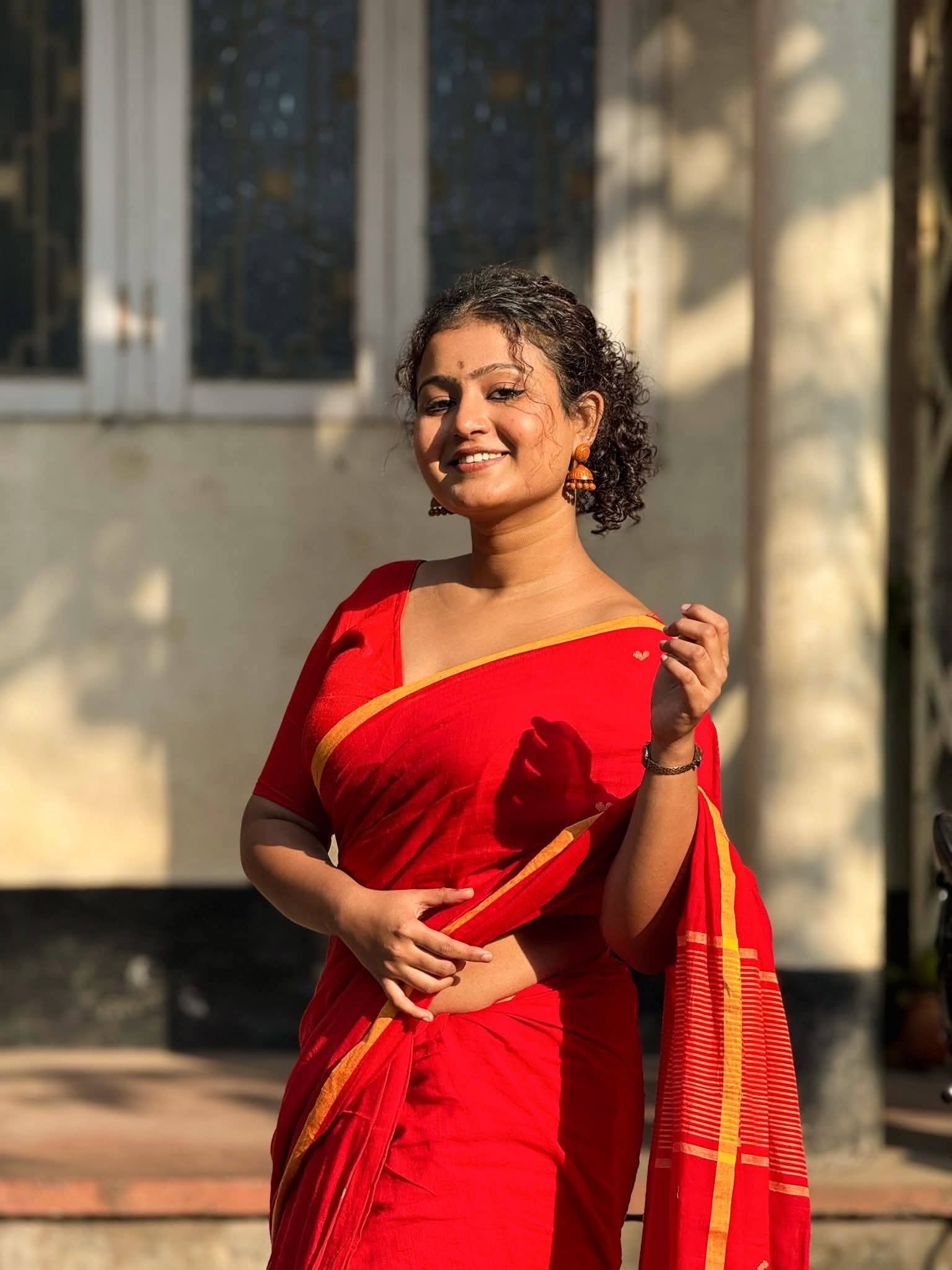 Katha - Indian Saree Beauty - Indian Saree Model - Indian Red Saree Blouse Lover - Indian Women Photo - Indian Saree Shoot - Indian Red Saree Blouse Fashion - Indian Blouse Design - Indian Saree River - Indian Saree Sondori - Indian Saree Blouse Style - Indian Saree Blouse Photoshoot