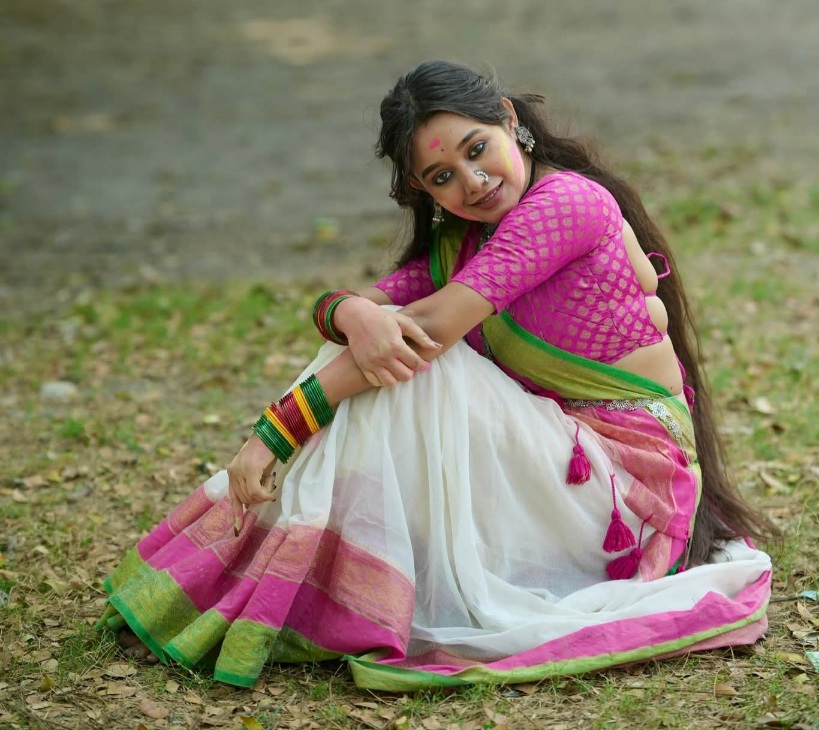 Megha Saha - Kolkata Saree Beauty - Kolkata Saree Model - Kolkata Saree Blouse Lover - Kolkata Hot Leady Photo - Kolkata Saree Shoot - Kolkata Saree Blouse Fashion - Kolkata Blouse Design - Kolkata Saree River - Kolkata Saree Sondori - Kolkata Saree Blouse Style - Kolkata Saree Blouse Photoshoot
#MeghaSaha #SareeBlouse #SareeModel #SareeLover