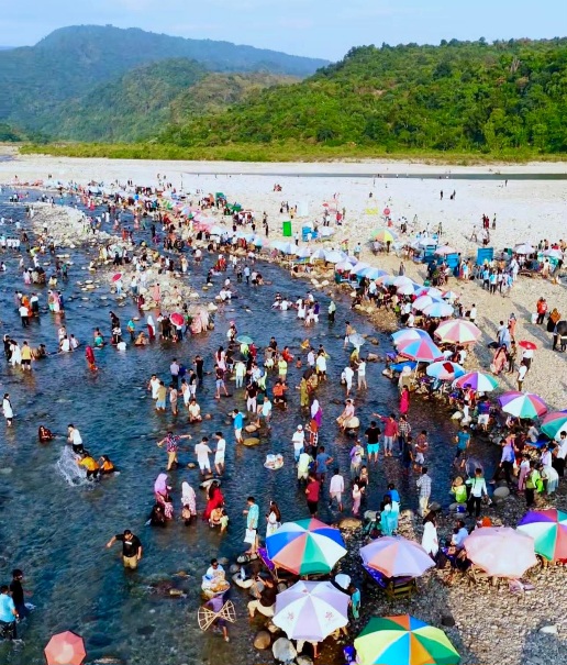 সিলেট ভোলাগঞ্জ সাদাপাথর।🌸 
#ভোলাগঞ্জ #সাদাপাথর #Sylhet #Bangladesh #photo