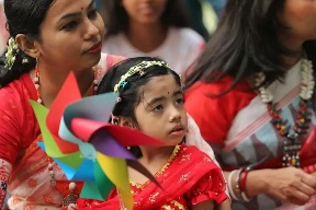 বৈশাখী সাজে অনুষ্ঠানে এক শিশু। রমনায় ছায়ানটের বর্ষবরণ। শুভ নববর্ষ।