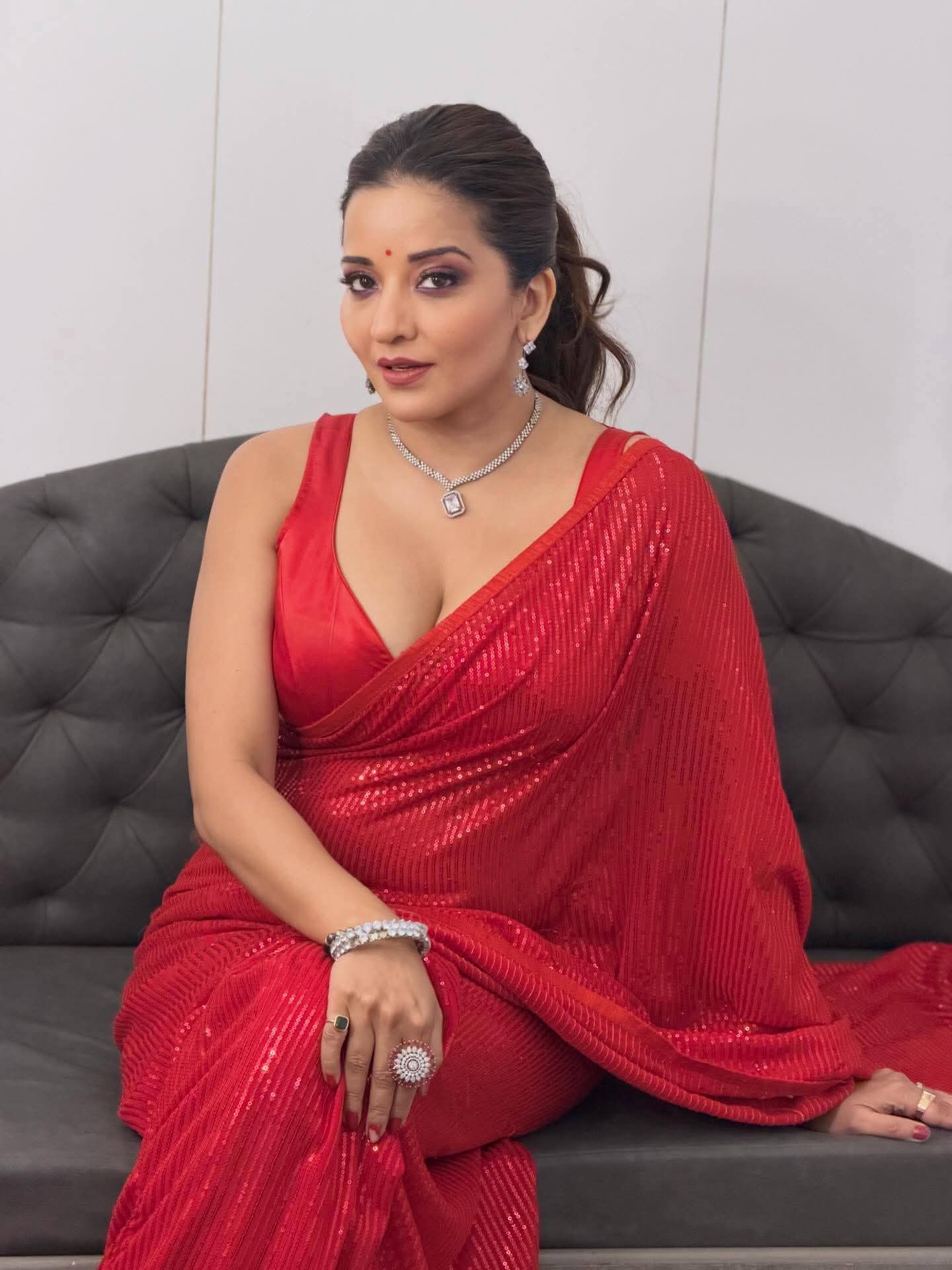 Asli Monalisa - Indian Saree Blouse Model - Indian Saree Blouse Design - Indian Saree Blouse Shoot - Indian Saree Blouse Beauty - Indian Saree Blouse Look - Indian Saree Blouse Fashion - Indian Hot Leady Photo - Indian Saree Blouse Lover - Indian Saree Blouse Style - Indian Saree Blouse Photoshoot
#AsliMonalisa #SareeStyle #SareeLover #SareeBlouse #Saree #Blouse