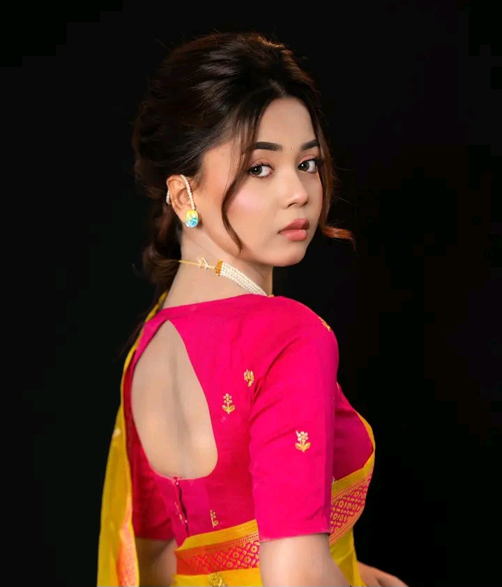 Arohi Mim - Bangladeshi Saree Beauty - Bangladeshi Beautiful Actor & Model