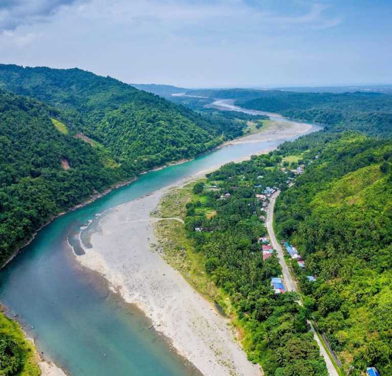 বান্দরবানের পাহাড় নদীর সুন্দর দৃশ্য। বান্দরবান, বাংলাদেশ।
