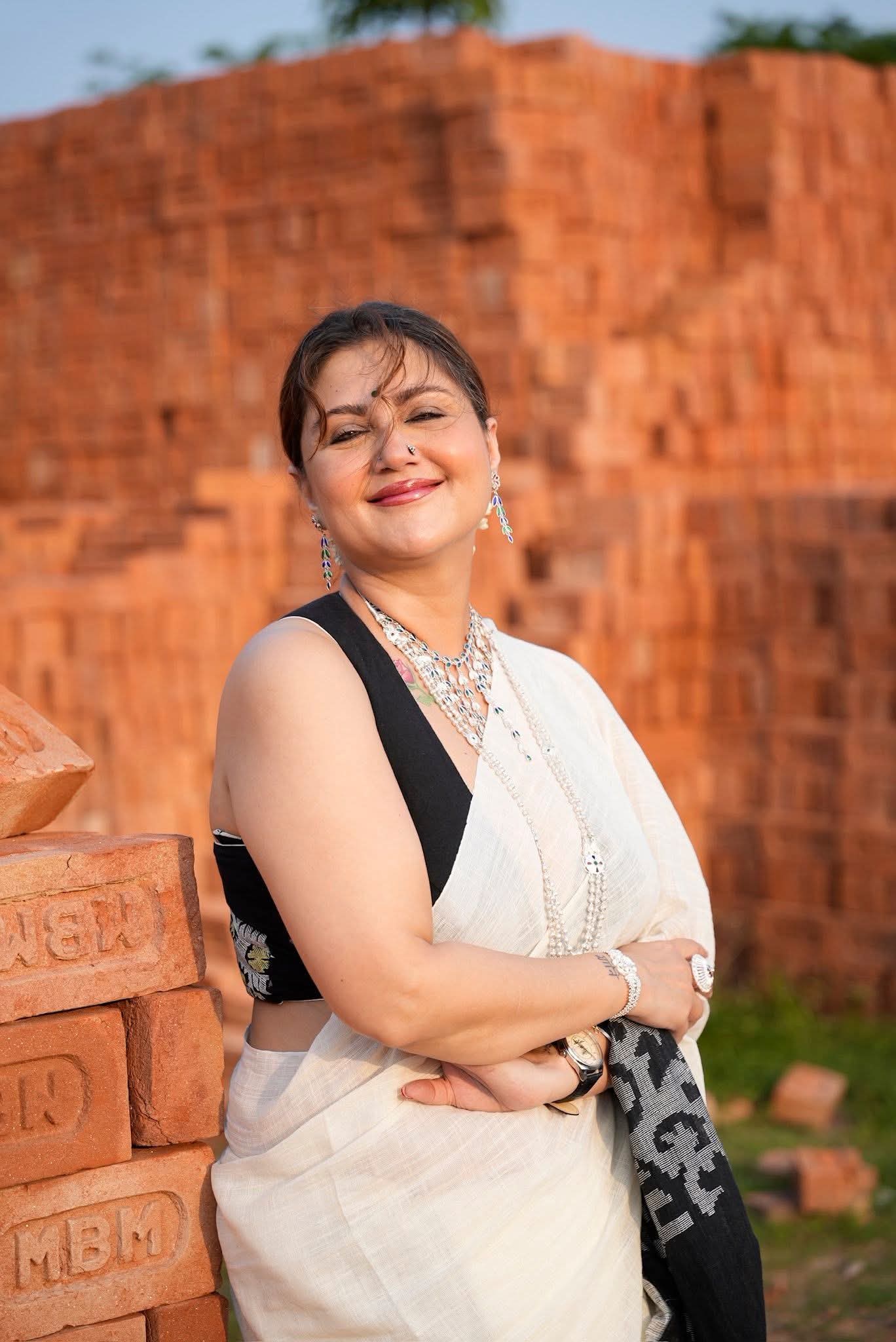 Swastika Mukherjee - Kolkata Saree Blouse Model - Kolkata Saree Blouse Look - Kolkata Saree Blouse Beauty - Kolkata Saree Blouse Shoot - Kolkata Saree Blouse River - Kolkata Saree Blouse - Kolkata Hot Women - Kolkata Saree Sondori - Kolkata Saree Blouse Lover - Kolkata Saree Blouse Photoshoot - Kolkata Saree Blouse Sondori - Kolkata Saree Blouse Style
#SwastikaMukherjee #SareeBlouse #SareeStyle #BlouseFashion