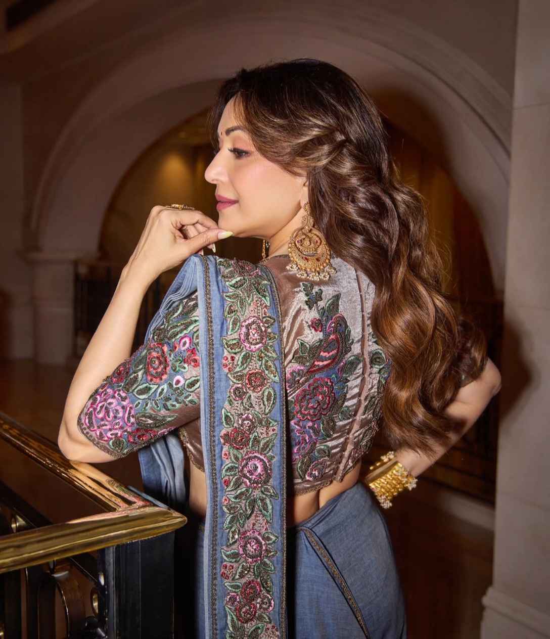 Madhuri Dixit Nene - Indian Lehenga Model - Indian Lehenga Beauty - Indian Lehenga Sondori - Indian Lehenga Lover - Indian Hot Girl Photo - Indian Lehenga Shoot - Indian Lehenga Fashion - Indian Lehenga Design - Indian Lehenga River - Indian Lehenga Look - Indian Lehenga Style - Indian Lehenga Photoshoot
#MadhuriDixitNene #Lehenga #LehengaFashion #LehengaModel #LehengaStyle #DesiVibes #PunjabiVibes #LehengaLook #diva #bollywood #IndianLehenga
