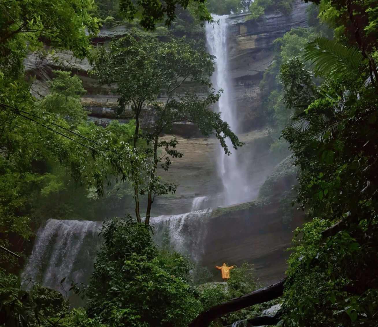 রয়নদক জলপ্রপাত থানচি, বান্দরবান, বাংলাদেশ।🇧🇩