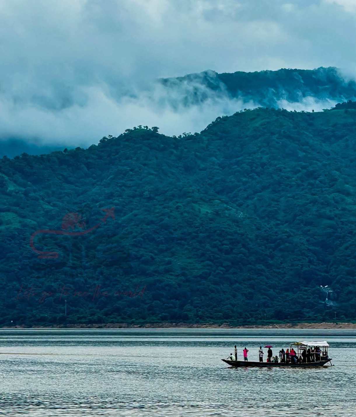যাদুকাটা নদী 🏞️
তাহিরপুর, সুনামগঞ্জ, বাংলাদেশ।🇧🇩