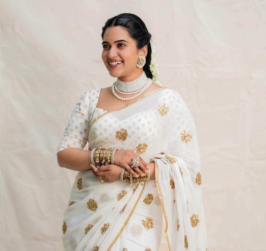 Sravanthi Chokarapu - Indian Saree Blouse Beauty - Indian Saree Blouse Look - Indian Saree Blouse River - Indian Saree Blouse Fashion - Indian Saree Blouse Style - Indian Saree Blouse Shoot - Indian Saree Blouse Model - Indian Beautiful Leady - Indian Saree Blouse Sondori - Indian Saree Blouse Style - Indian Saree Blouse Photoshoot - Indian Saree Blouse Lover
#SravanthiChokarapu #SareeLover #saree #SareeModel #SareeBlouse #BlouseStyle