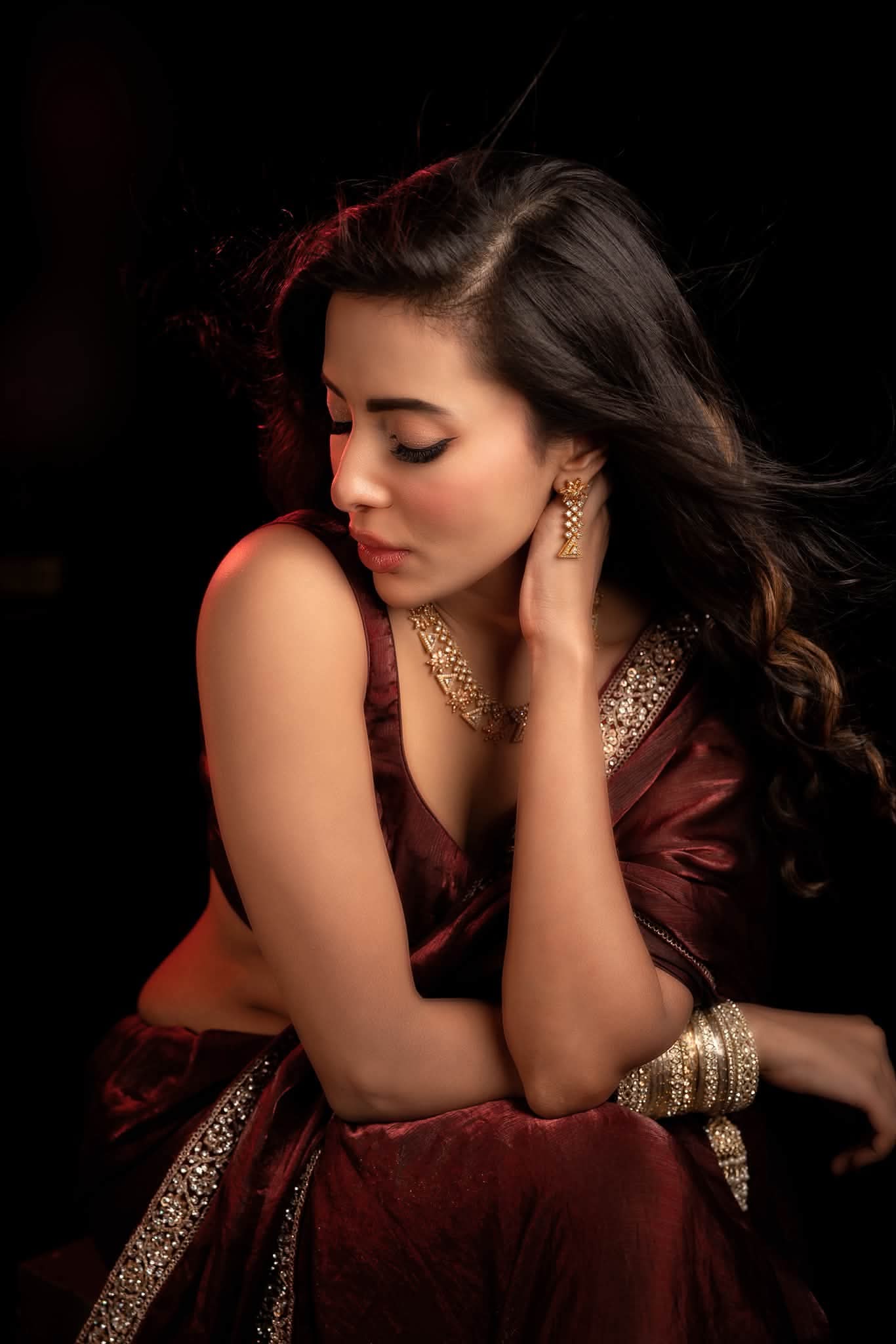Samonty Shoumi is Bangladeshi beautiful ladies actor and model. Samonty Shoumi hot photo. Samonty Shoumi beautiful saree fashion.
