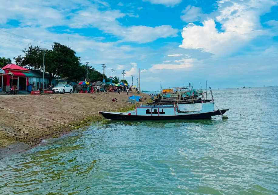 নিকলি হাওড় কিশোরগঞ্জ, বাংলাদেশ। নিকলি হাওড়ের সুন্দর দৃশ্য।