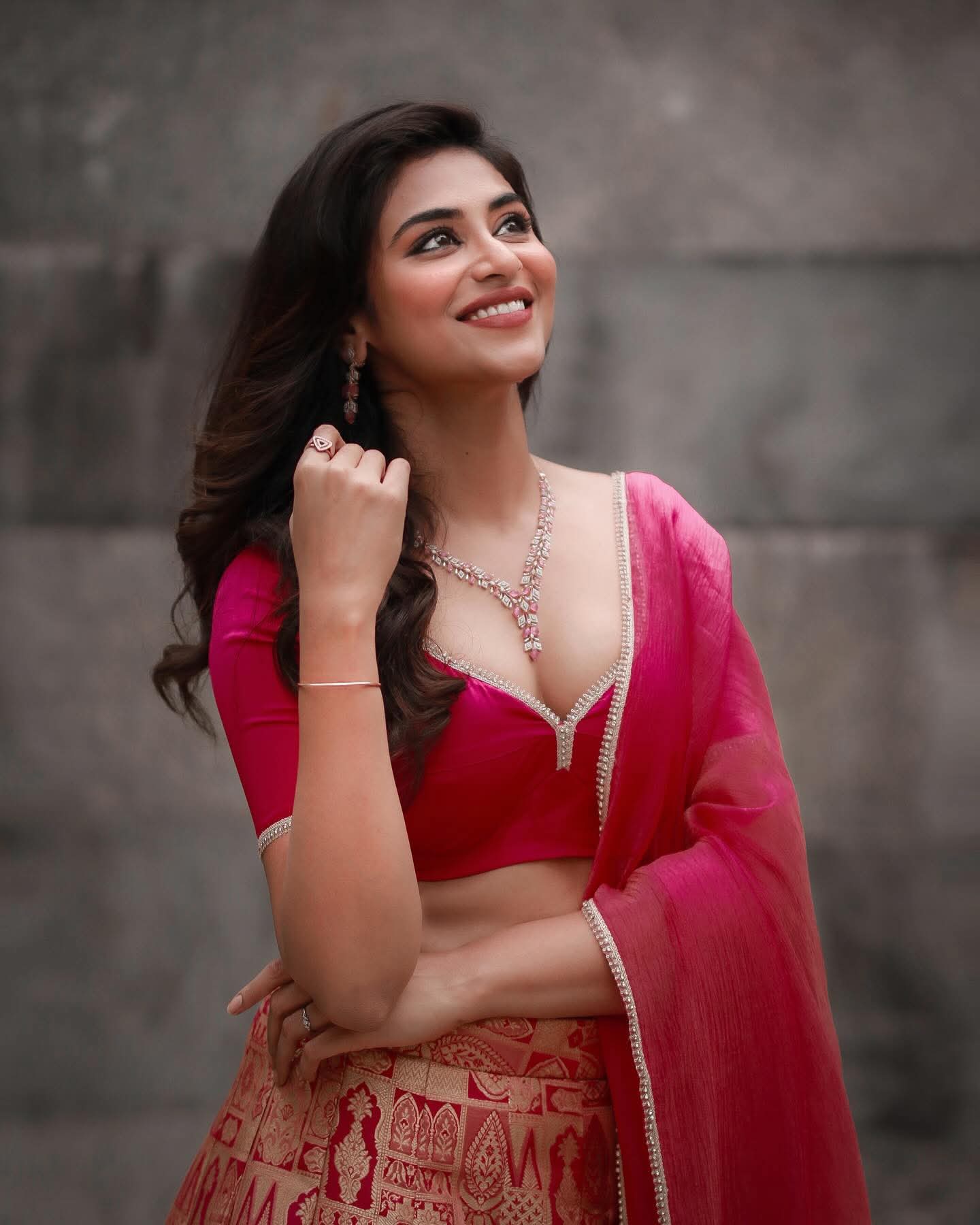 Indhuja Ravichandran - Telugu Saree Blouse Beauty - Telugu Saree Blouse Look - Telugu Saree Blouse River - Indhuja Saree Blouse Fashion - Indhuja Saree Blouse Style - Telugu Saree Blouse Shoot - Telugu Saree Blouse Model - Telugu Navel Beauty - Indhuja Hot Photo - Telugu Saree Blouse Sondori - Indhuja Saree Blouse Photoshoot - Telugu Saree Blouse Lover
#Indhuja #SareeLover #saree #SareeModel #SareeBlouse #BlouseStyle
