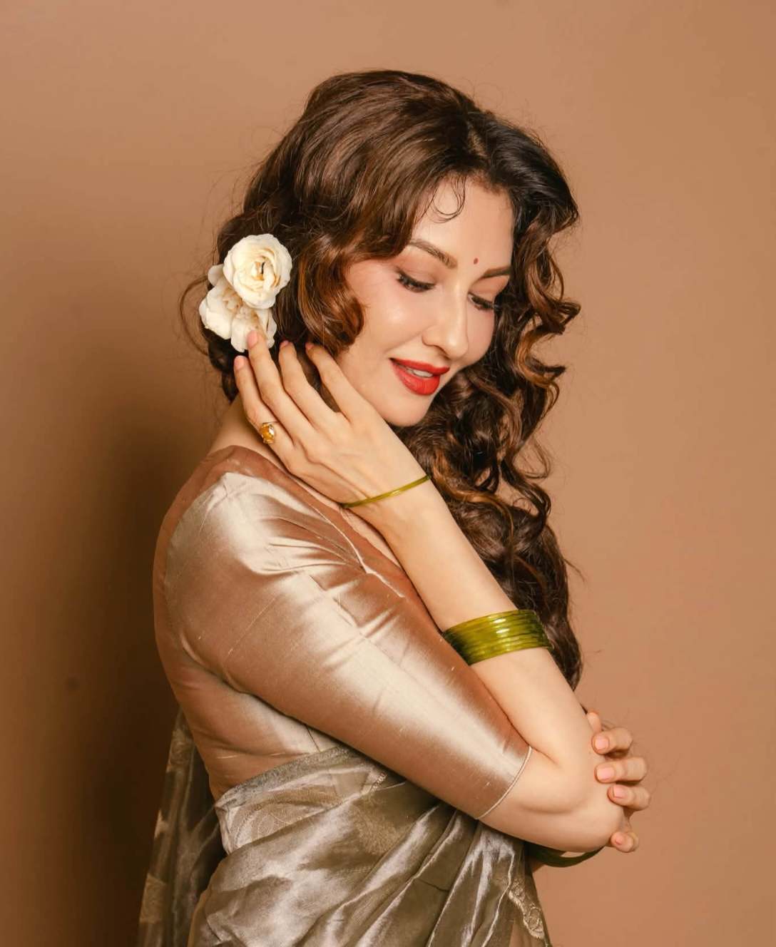 Saumya Tandon - Indian Saree Blouse Fashion - Indian Saree Blouse Look - Indian Saree Blouse Lover - Indian Saree Blouse Beauty - Indian Saree Blouse Shoot - Saumya Tandon Hot Sexy Photo - Indian Saree Blouse River - Indian Saree Blouse Model - Indian Saree Sondori - Saumya Tandon Saree Blouse Style - Indian Saree Blouse Sondori - Saumya Tandon Saree Blouse Photoshoot
#SaumyaTandon #SareeStyle #Saree #BlouseFashion #SareeLover