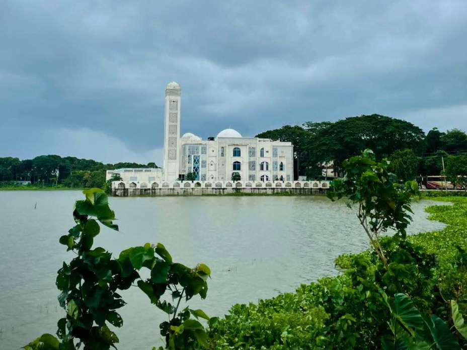 আজমেরীগঞ্জ মডেল মসজিদ। হবিগঞ্জ, বাংলাদেশ।🕌✅