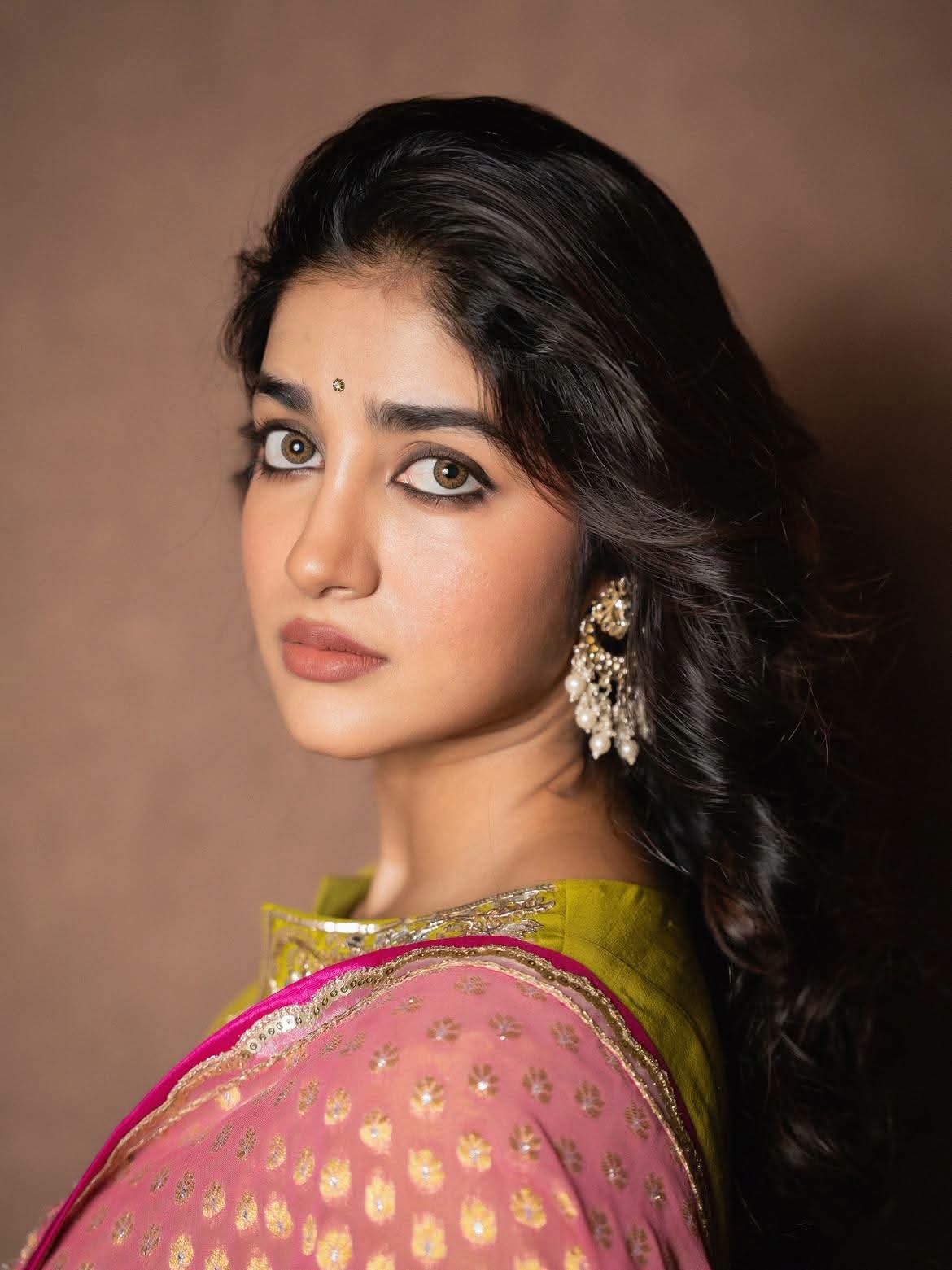 Sudipta Bakshi is Indian beautiful ladies. Sudipta Bakshi hot photo.  Indian beautiful model is Sudipta Bakshi.
#SudiptaBakshi