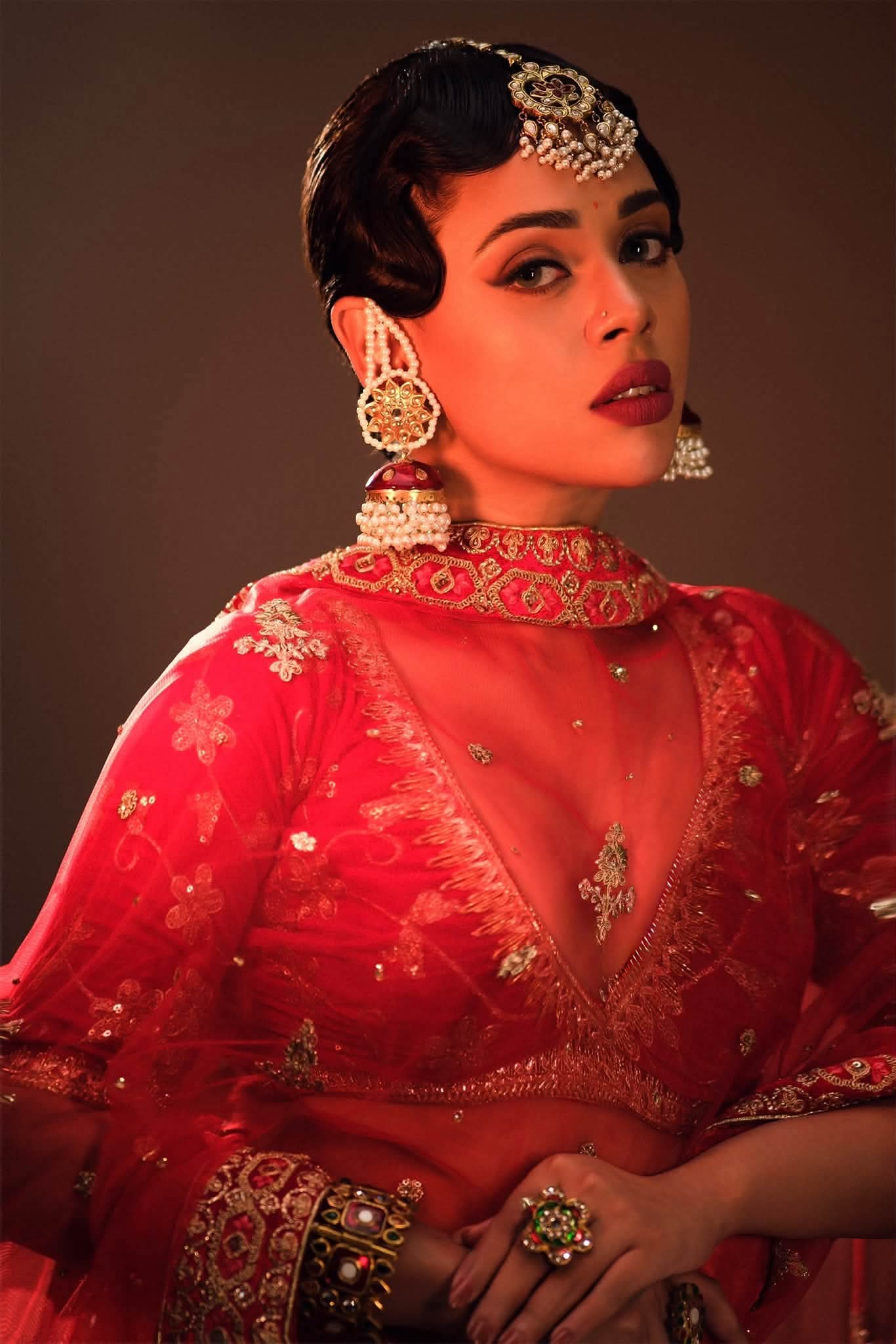 Sanjida Tasnim saree makeover. Sanjida Tasnim photo. Bangladeshi beauty queen is Sanjida Tasnim. Bangladeshi saree blouse designs. Sanjida Tasnim. Sanjida Tasnim saree styles