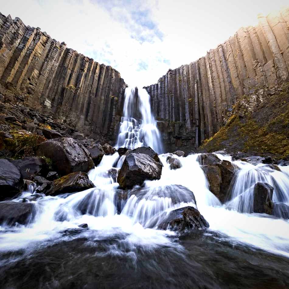 Studlagil Canyon in Iceland is one of those places that looks completely alien to anything else you’ve seen. It’s such a cool place!