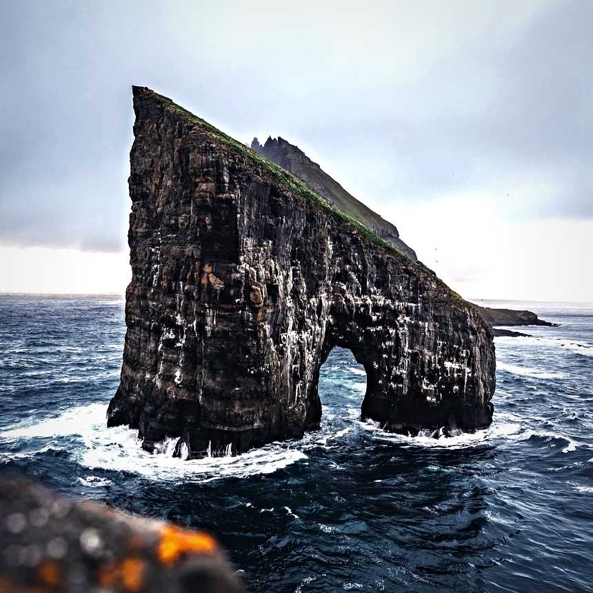 Colors of Faroe Islands 😍 a dream of an island with amazing places, colors, mountains and landscape ?
#faroe #faroeisland